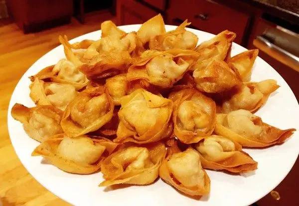 Fried Wonton With Pork 10ps( 炸云吞）